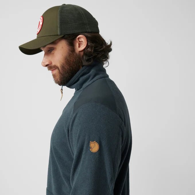 Fjallraven Men's Sten Fleece Model Upper Torso Shoulder Logo