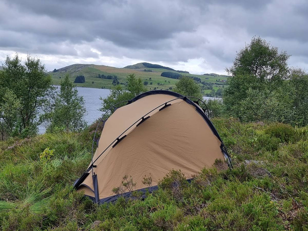 NORTENT Vern 1 PC 4 Season Backpacking Tent  Pitched by Lake