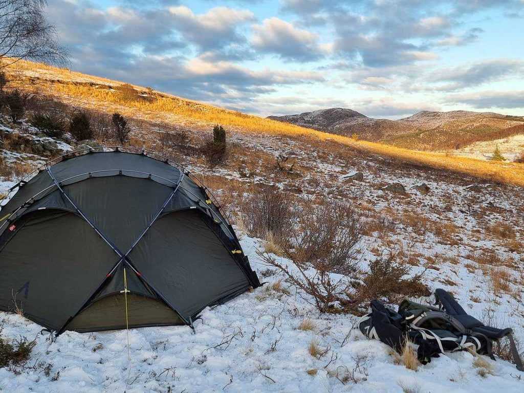 NORTENT Vern 2 Person 4 Season Backpacking Tent in Snowy landscape 2