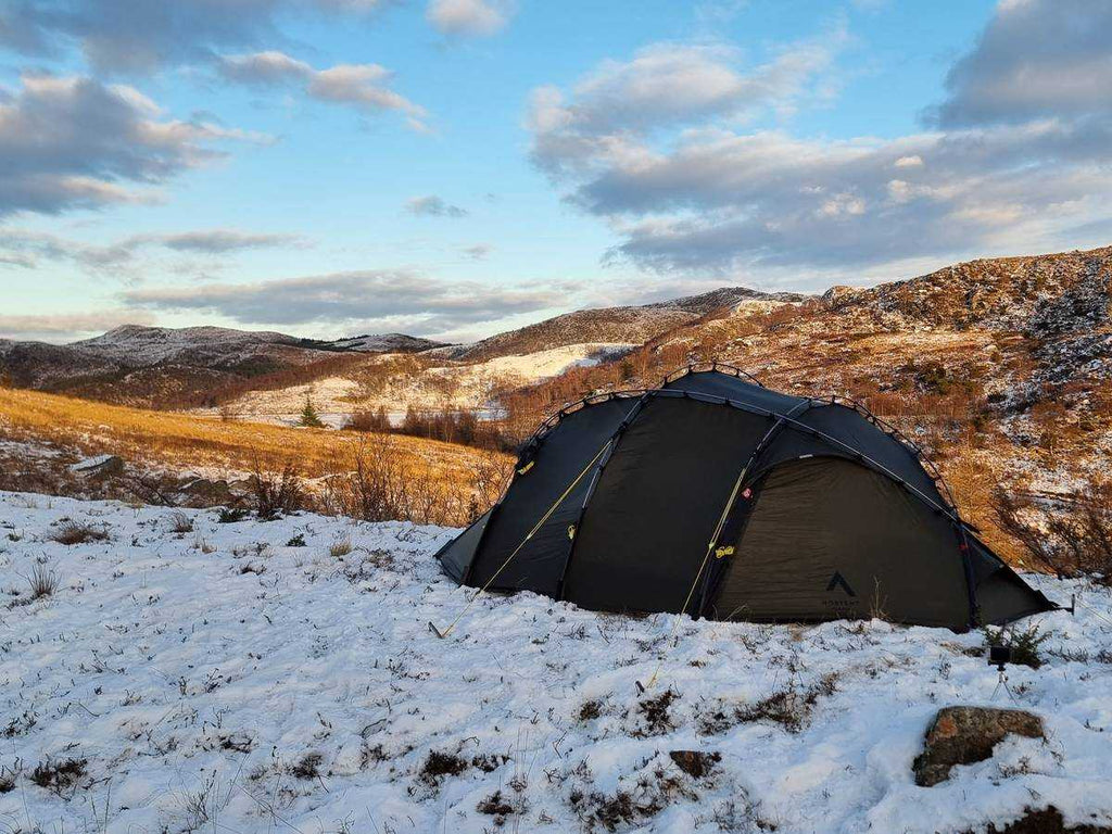 NORTENT Vern 2 Person 4 Season Backpacking Tent in Snowy landscape 3