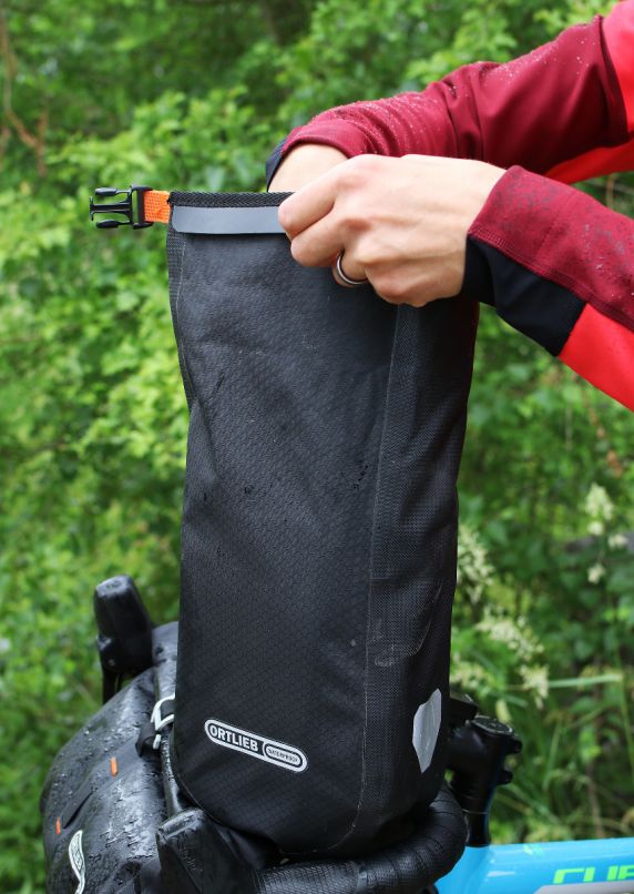 ORTLIEB Fork Pack 4.1L Lifestyle Inside Bag