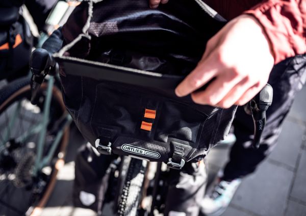 ORTLIEB Handlebar Pack QR 11L (Quick Release) Lifestyle 3