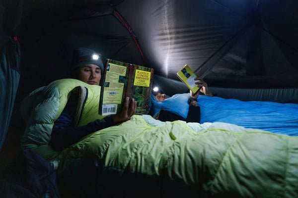 Therm-A-Rest Boost 32F / 0C Down Sleeping Bag Lifestyle 2