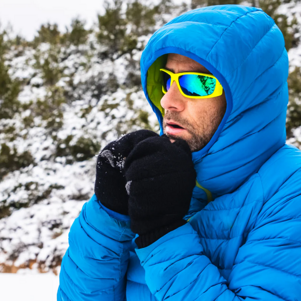 Choosing the Right Hiking Gloves: A Comprehensive Guide
