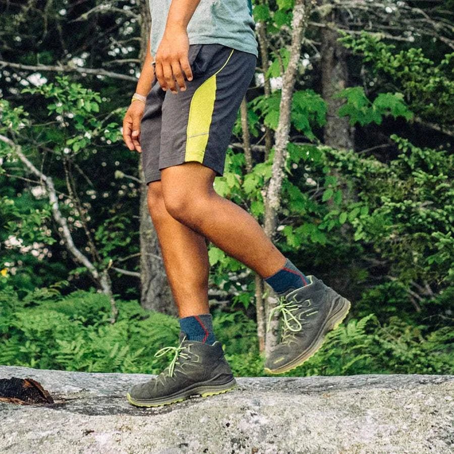 Darn tough hiker quarter cushion socks outlet