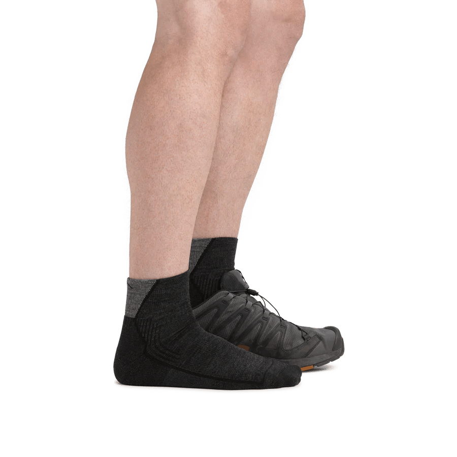 Darn ToughDarn Tough Hiker 1/4 Midweight with Cushion Socks