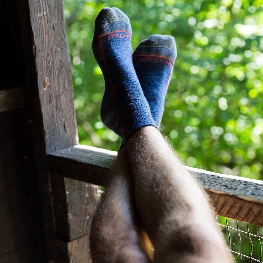 Darn ToughDarn Tough Hiker 1/4 Midweight with Cushion Socks