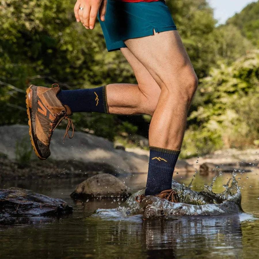 Darn Tough Hiker Boot Midweight with Full Cushion Socks Hiking
