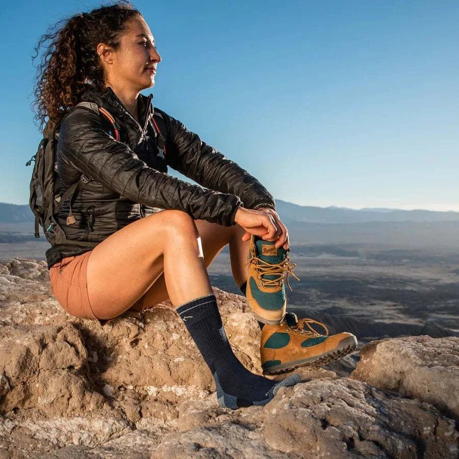 Darn Tough Women s Hiker Boot Midweight Hiking Socks Trekking Valley and Peak