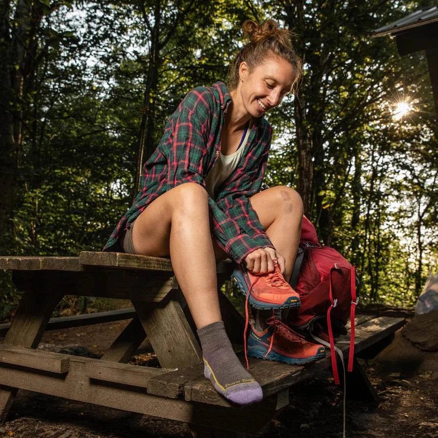 Darn ToughDarn Tough Women's Hiker Quarter Midweight Hiking Socks