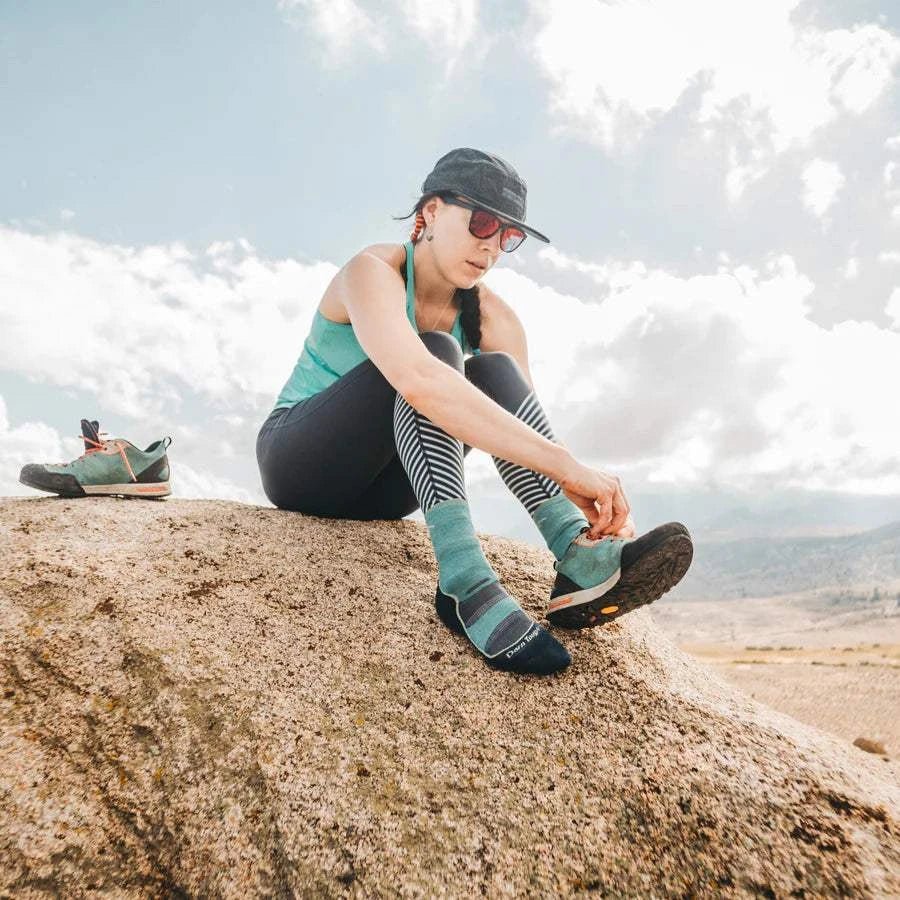 Darn ToughDarn Tough Women's Light Hiker Micro Crew Lightweight Hiking Socks