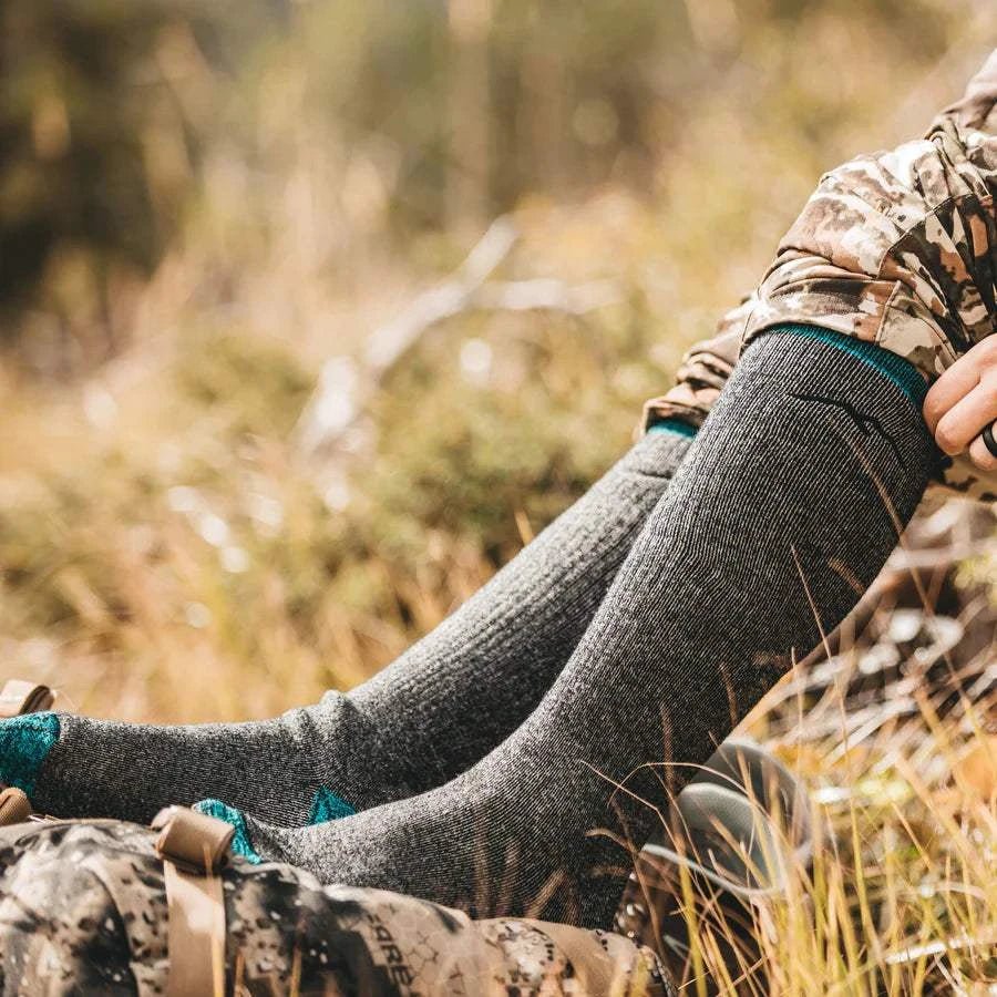 Darn ToughDarn Tough Women's Mountaineering Over-the-Calf Heavyweight Hiking Soc